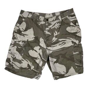 Wrangler Shorts Mens 38 Green Camo Ripstop Cargo Stretch 9 Inseam Utility